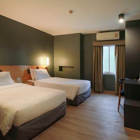Mybed Ratchada Hotel Bangkok Luaran gambar