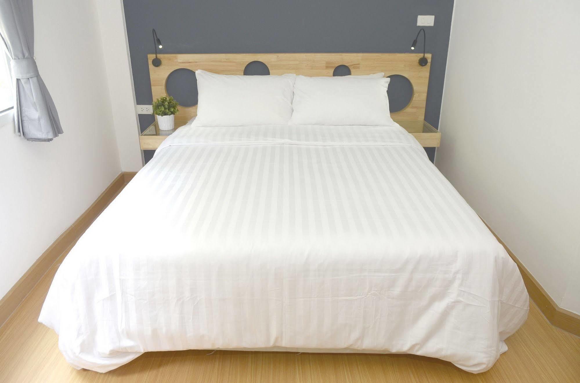 Mybed Ratchada Hotel Bangkok Luaran gambar